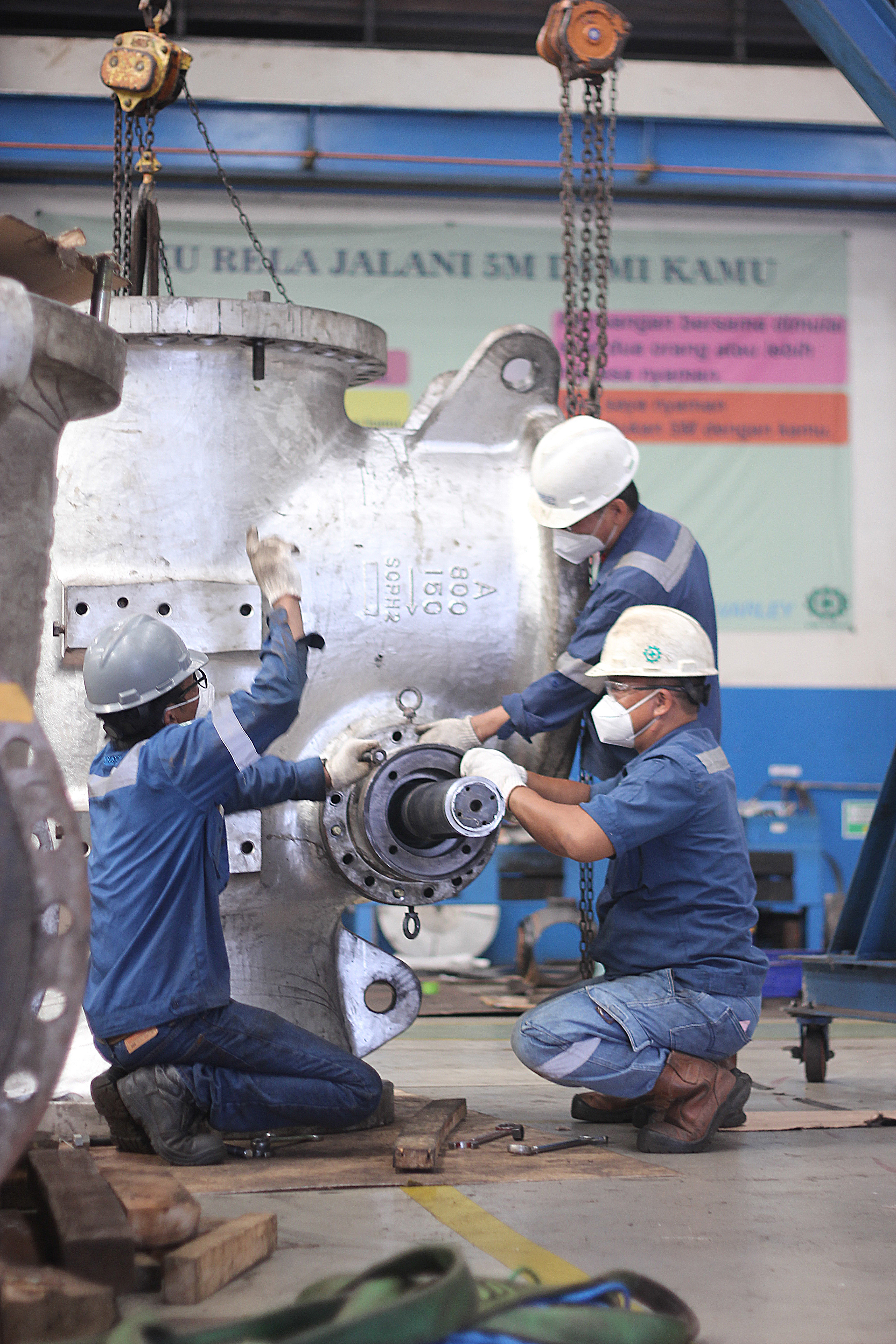 dismantle valve process pada PT Varley Indonesia